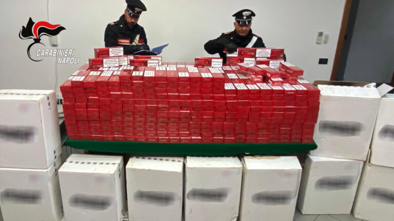 Contrabbando sigarette, in nave cargo 7000 pacchetti: 4 gli arresti