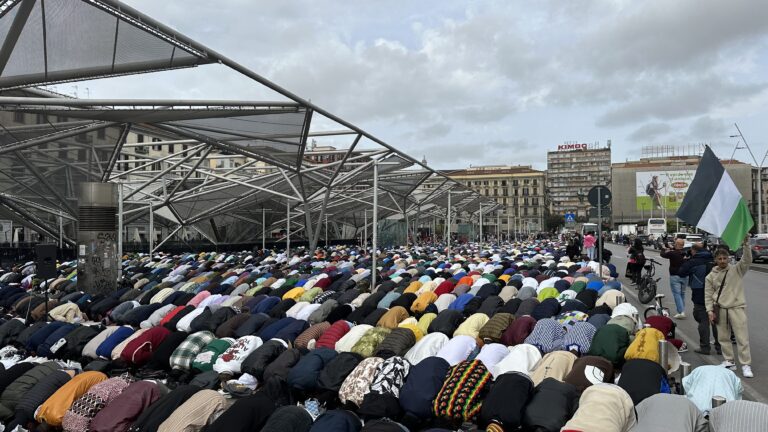 Comunità islamica celebra fine Ramadan a Napoli