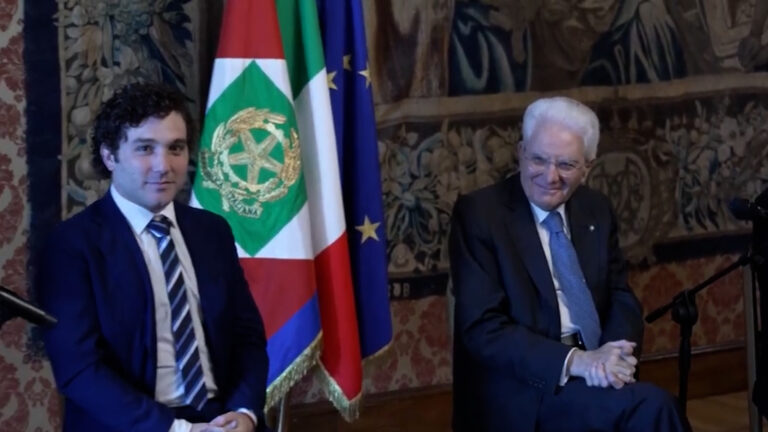 Presentate "Le voci di dentro", Mattarella incontra i giovani di Nisida