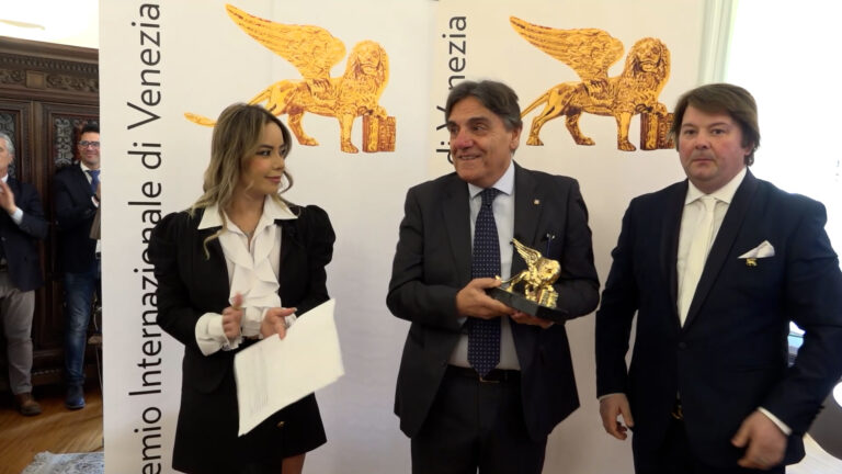 Al presidente nazionale Amnic, Nazaro Pagano, il Leone d'oro