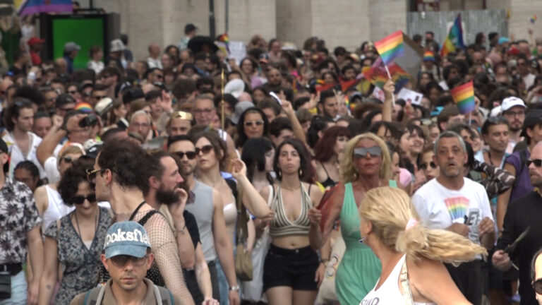 Pride 2024, a Napoli la politica prova a salire sul carro Lgbt