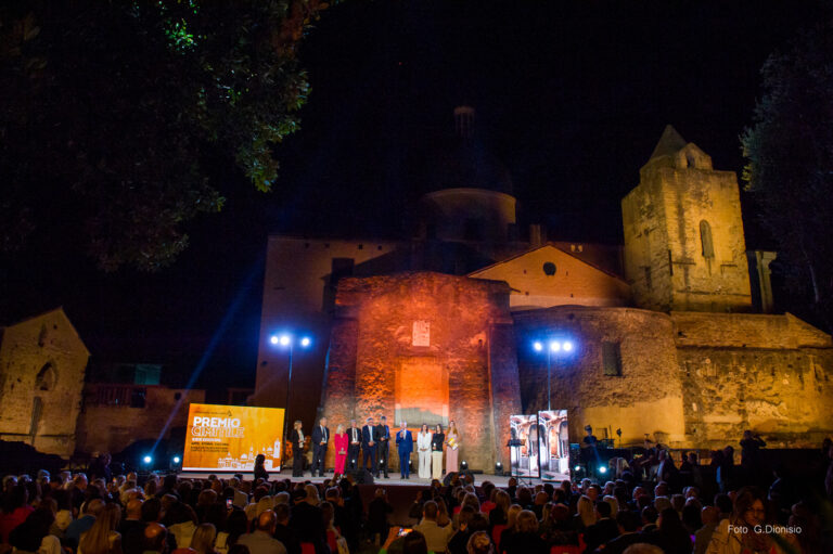 La serata finale del Premio Cimitile in onda domani su Rai 2 e Rai Play