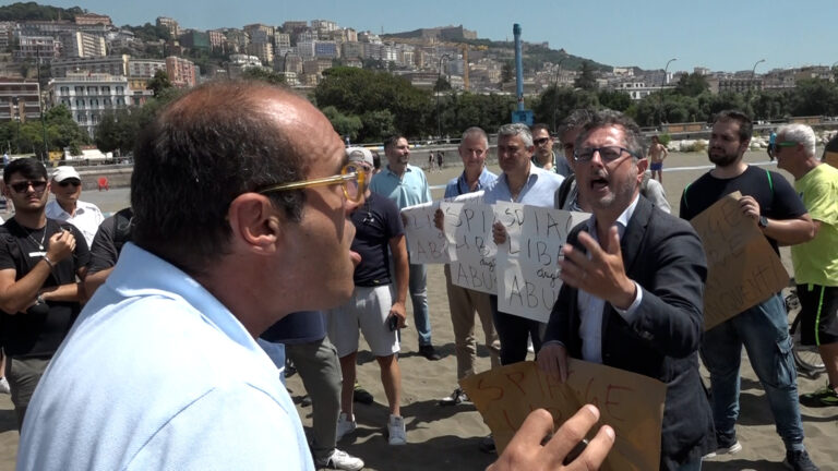 Ritorno a "Mappatella beach", iniziativa contro abusivi del deputato Borrelli