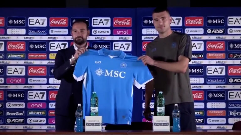 Calcio Napoli, presentazione ufficiale di Alessandro Buongiorno