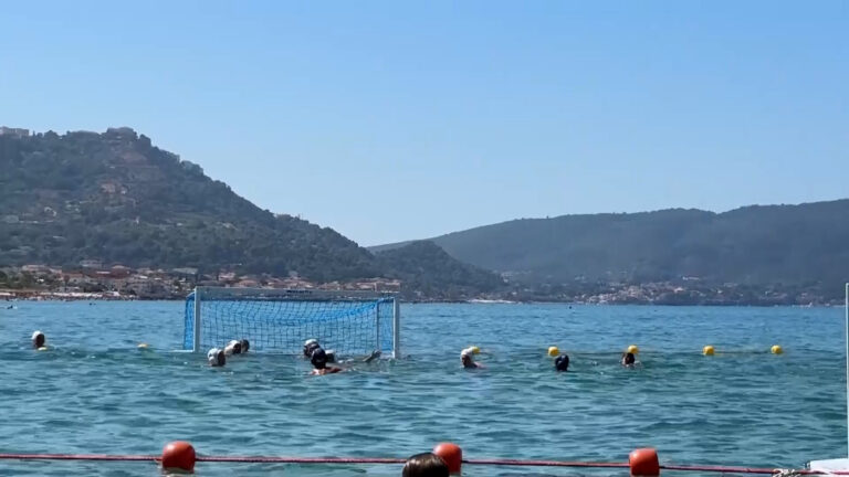 Torneo giovanile di pallanuoto a mare, successo a Castellabate