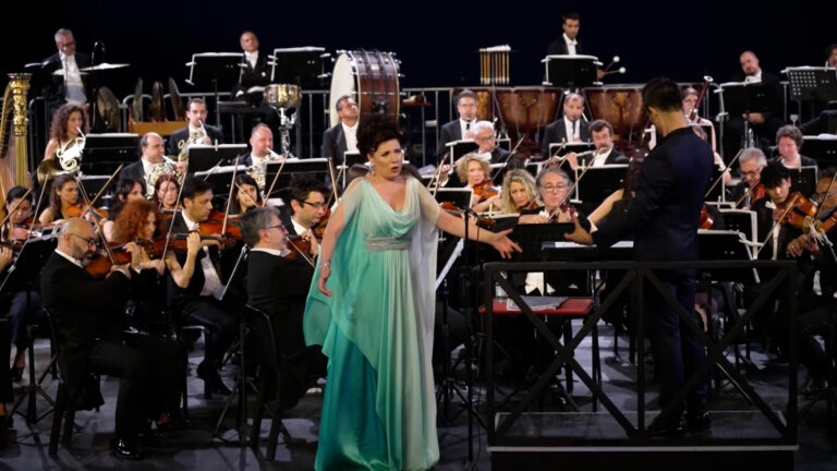 L'Orchestra del San Carlo apre la stagione musicale del Ravello Festival