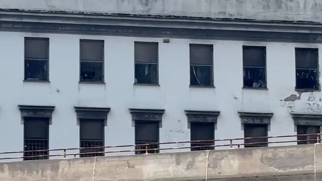 carceri napoli sovraffollamento