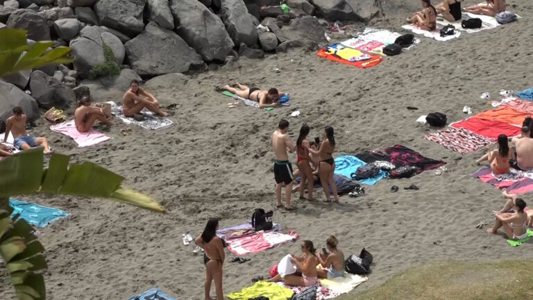 Mare libero Napoli, Tar boccia spiagge comunali a numero chiuso