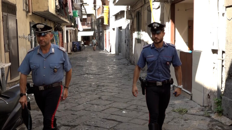 uomo morto in strada