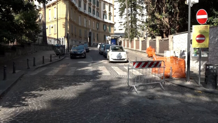 Chiaia verso il caos mobilità