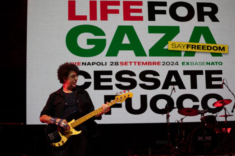 Life for Gaza, in 6000 al concertone nell’area ex Nato di Napoli