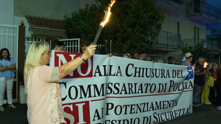 Chiusura commissariato Chiaiano, protestano gli abitanti