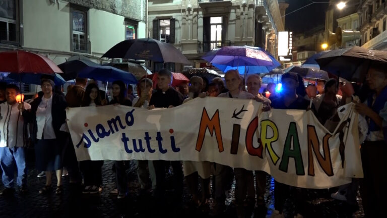 Esplosione e crollo solaio a Forcella, fiaccolata in memoria delle vittime