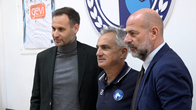 Presentato nuovo coach del Napoli Basket, Giorgio Valli