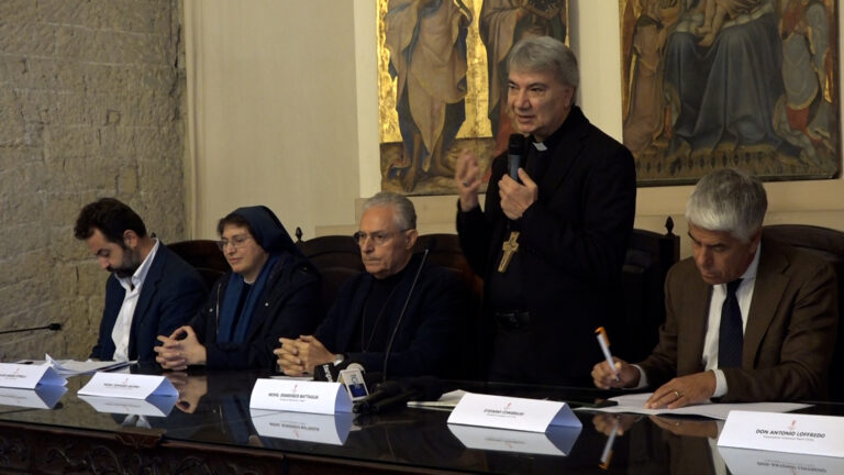 Disagio giovanile, don Mimmo Battaglia presenta Casa di Bartimeo