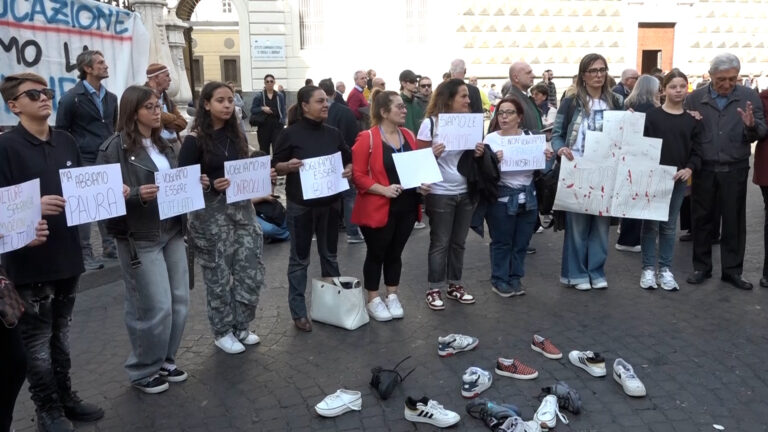 Liberiamo Napoli dalla Violenza, assemblea in piazza per chiedere più sicurezza