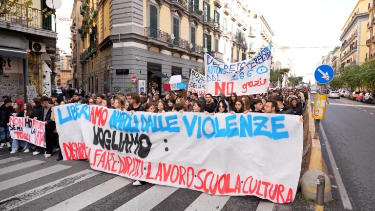 Liberiamo Napoli da violenza, in piazza il popolo che resta