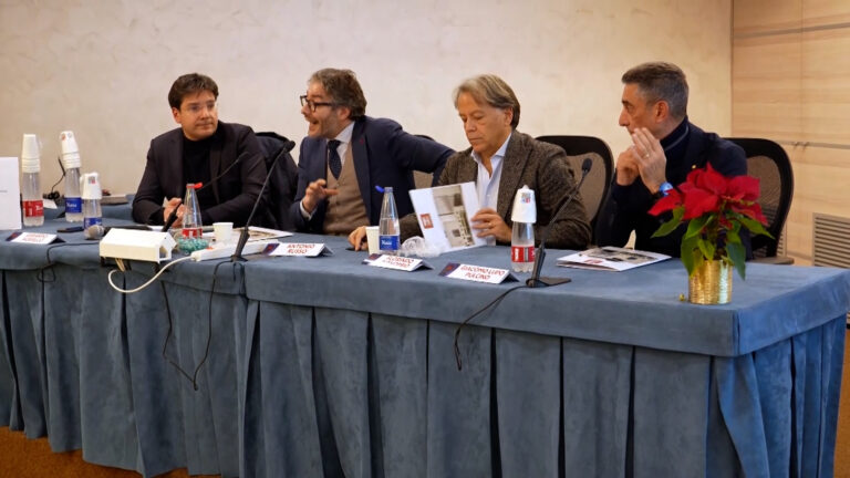 Salute, a Napoli convegno su prevenzione e cura cefalee