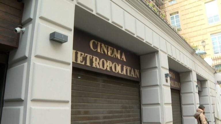 Cinema Metropolitan, chiude lo storico multi-sala di Chiaia