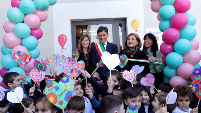 Ercolano, Maria Elena Boschi inaugura il primo asilo nido comunale