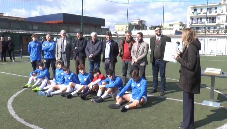 Evasione scolastica, Fondazione Cannavaro-Ferrara per i bambini di Secondigliano