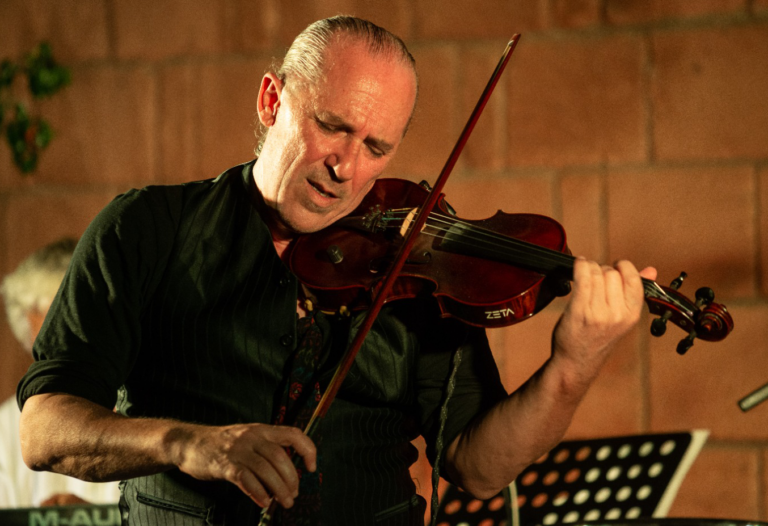 Il violino magico di Cannavacciuolo suona al Trianon Viviani