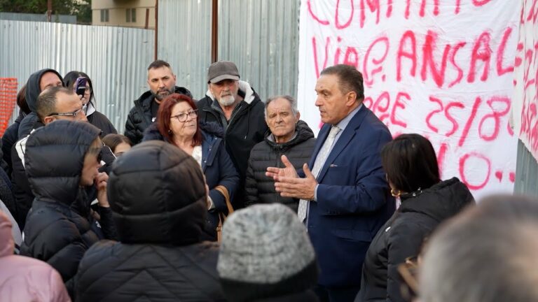 Chiaiano: vivono in case fatiscenti accanto a nuovi alloggi non assegnati, protesta dei residenti