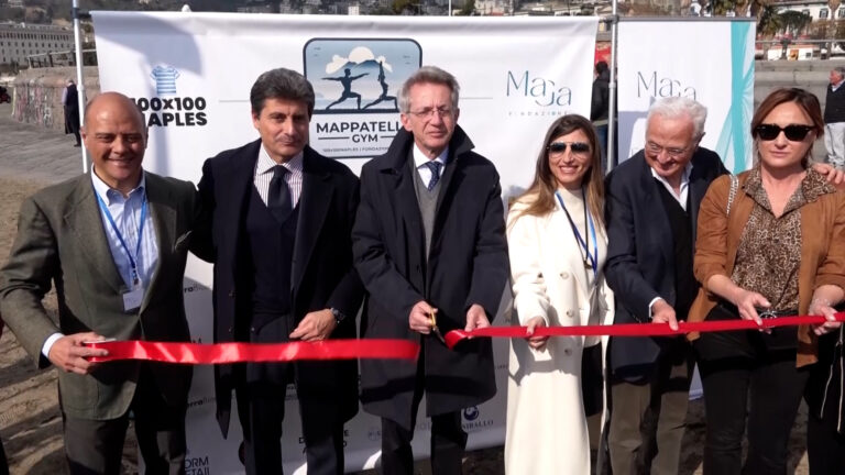 Sulla spiaggia della Rotonda Diaz inaugurata "Mappatella Gym"