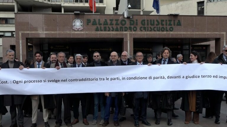 Riforma Giustizia, avvocati manifestano a sostegno separazione carriere