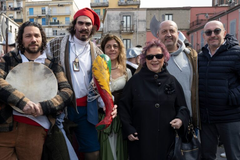 L’assessora Armato in Piazza Mercato per il Carnevale di Masaniello