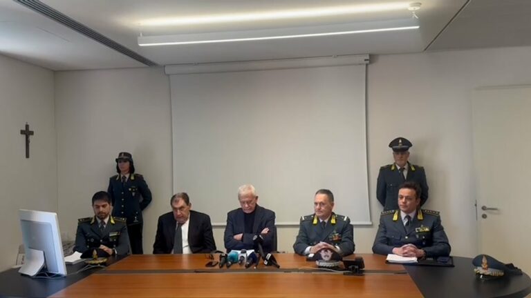 Camorra, 24 arresti per usura nel Salernitano