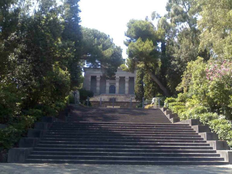 Visite straordinarie al Mausoleo Schilizzi