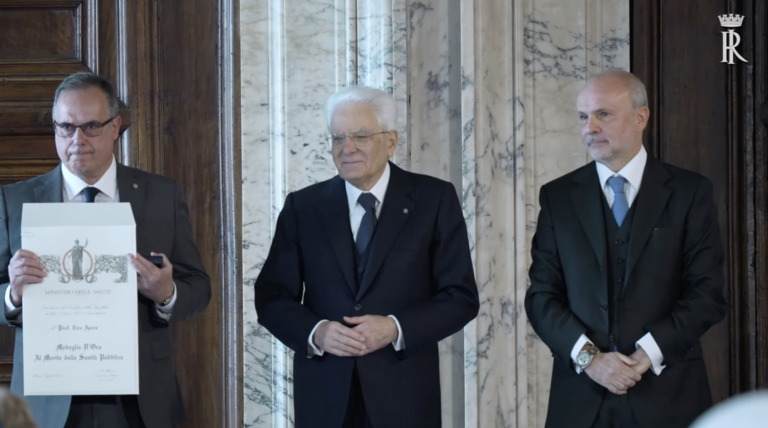 Ciro Aprea (UNISA) riceve Medaglia d’Oro dal presidente Mattarella