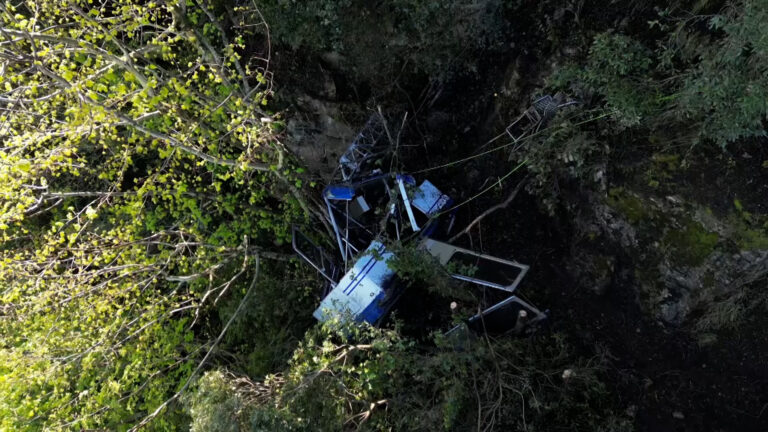 Tragedia crollo funivia Faito, oggi l'autopsia sulle salme delle vittime