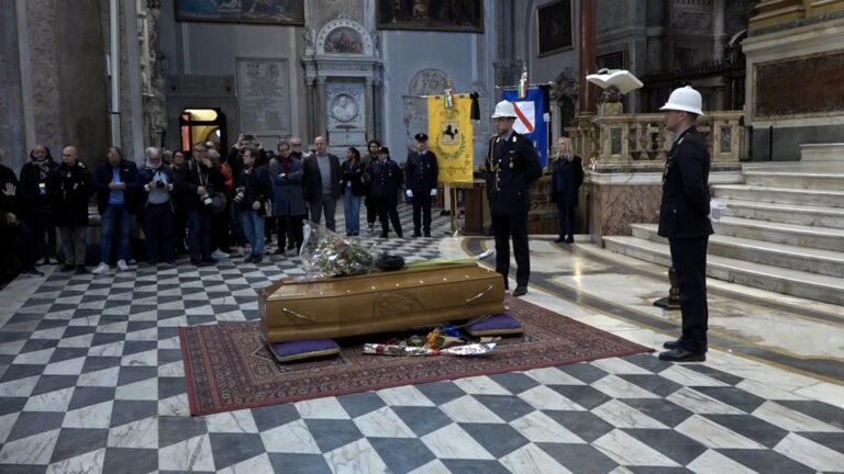 Nel duomo di Napoli ultimo saluto a Roberto De Simone