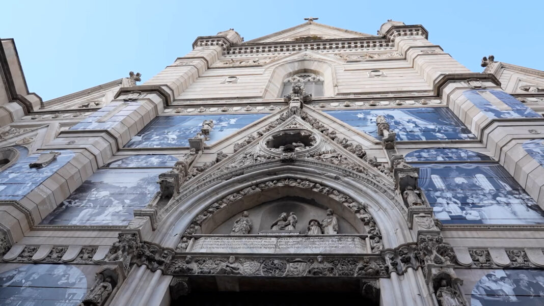 'Chi sei, Napoli', sul Duomo di Napoli l'opera di JR