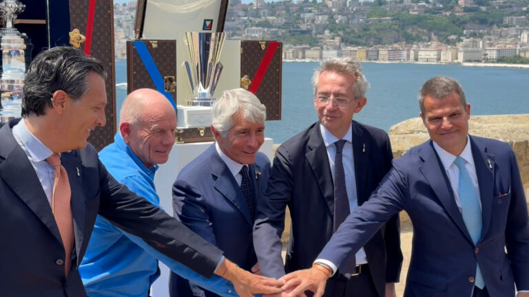 America's cup, Castel dell'ovo "riapre" per la presentazione