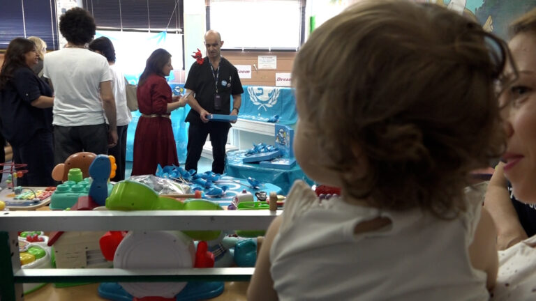 Policlinico Napoli, Unicef dona pianoforte