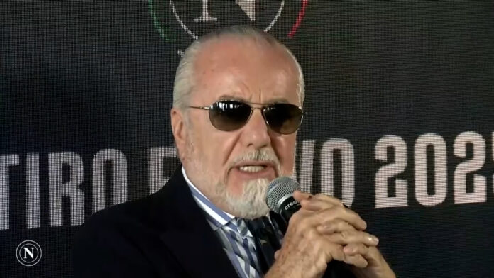 Ritiro Napoli, Aurelio de Laurentiis: "Non venderei nemmeno per 2 miliardi"
