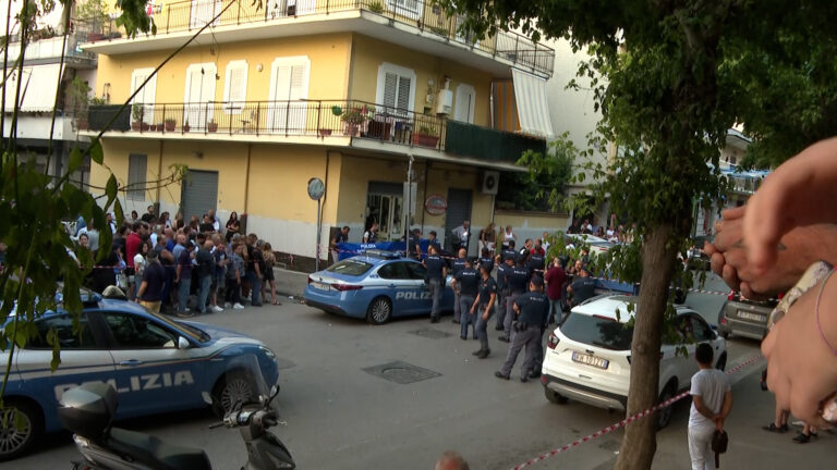 Due omicidi in 24 ore nel Napoletano, il prefetto: "Delitti in calo"