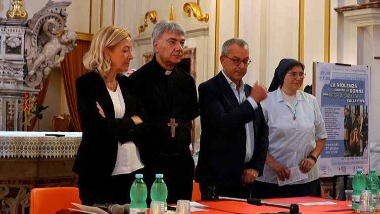 Martina Carbonaro, a Casoria meeting con don Mimmo Battaglia