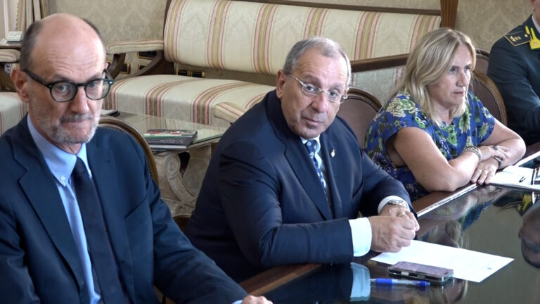Napoli alza livello sicurezza, convocato tavolo in Prefettura