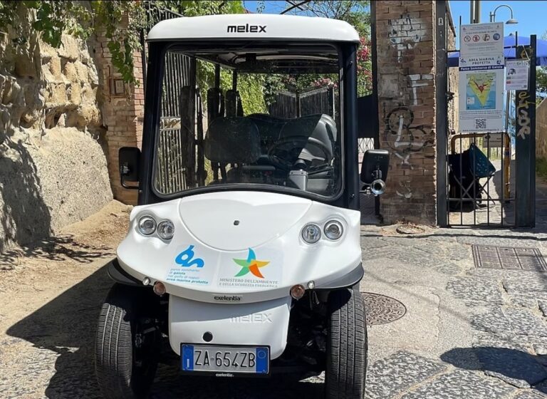 Verso la Gaiola a bordo della “supergreen” GaiolEtta