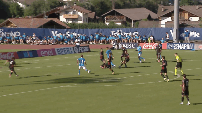 Il Napoli stecca la prima e perde 2-0 contro l’Arezzo