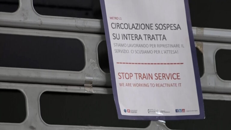 Trasporti e disagi, a Napoli si ferma la metro della linea 1