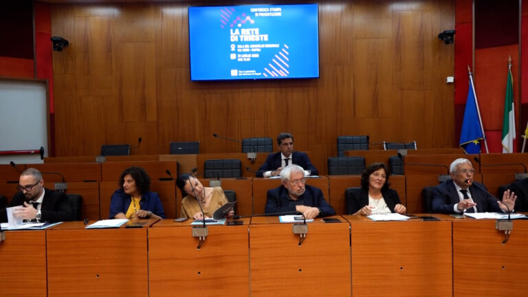 La rete di Trieste, conferenza stamAmministratori locali, la rete di Trieste si presenta a Napolipa di presentazione