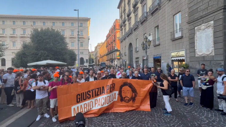 Archiviazione morte Mario Paciolla, manifestazione per chiedere giustizia
