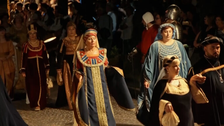 La damigella del re, Roccarainola si trasforma in borgo medievale