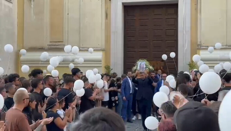 funerali di Tina