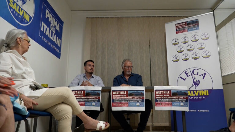Allarme topi e insetti a Napoli, la denuncia della Lega